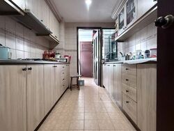 Stratford Court (D16), Condominium #566221201
